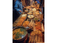 不出國也能體驗(yàn)異域風(fēng)情，西雙版納夜市帶你游六國美食圈