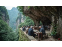 張家界三日游攻略:實用貼士與最新資源信息,深度挑戰(zhàn)天門山、國家森林公園經典游,避坑指南與美食推薦