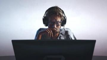 揭秘抖音爆款視頻的秘密:普通人可學的流量密碼與實戰(zhàn)指南