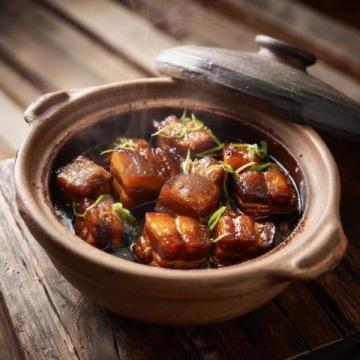 北京美食必吃!門(mén)釘肉餅、牛肉餅、鴉兒李記涮肉……