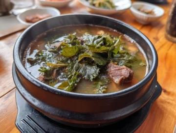 洛陽必嘗美食：經(jīng)典牛羊肉湯與特色水席不容錯(cuò)過！