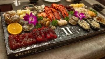 廈門特色美食大盤點(diǎn)：海鮮小吃齊匯聚，探尋閩南傳統(tǒng)味蕾之旅